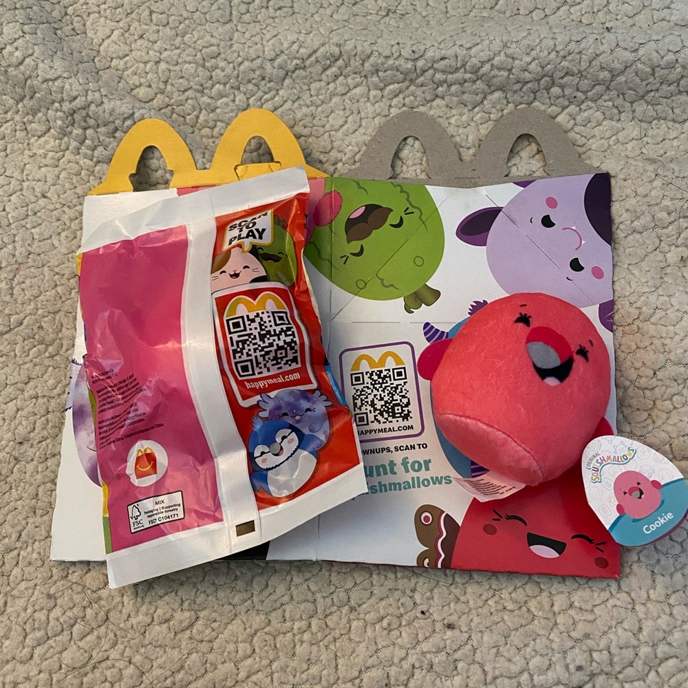 ‼️5/$25‼️ Squishmallow McDonalds “COOKIE” WITH BOX